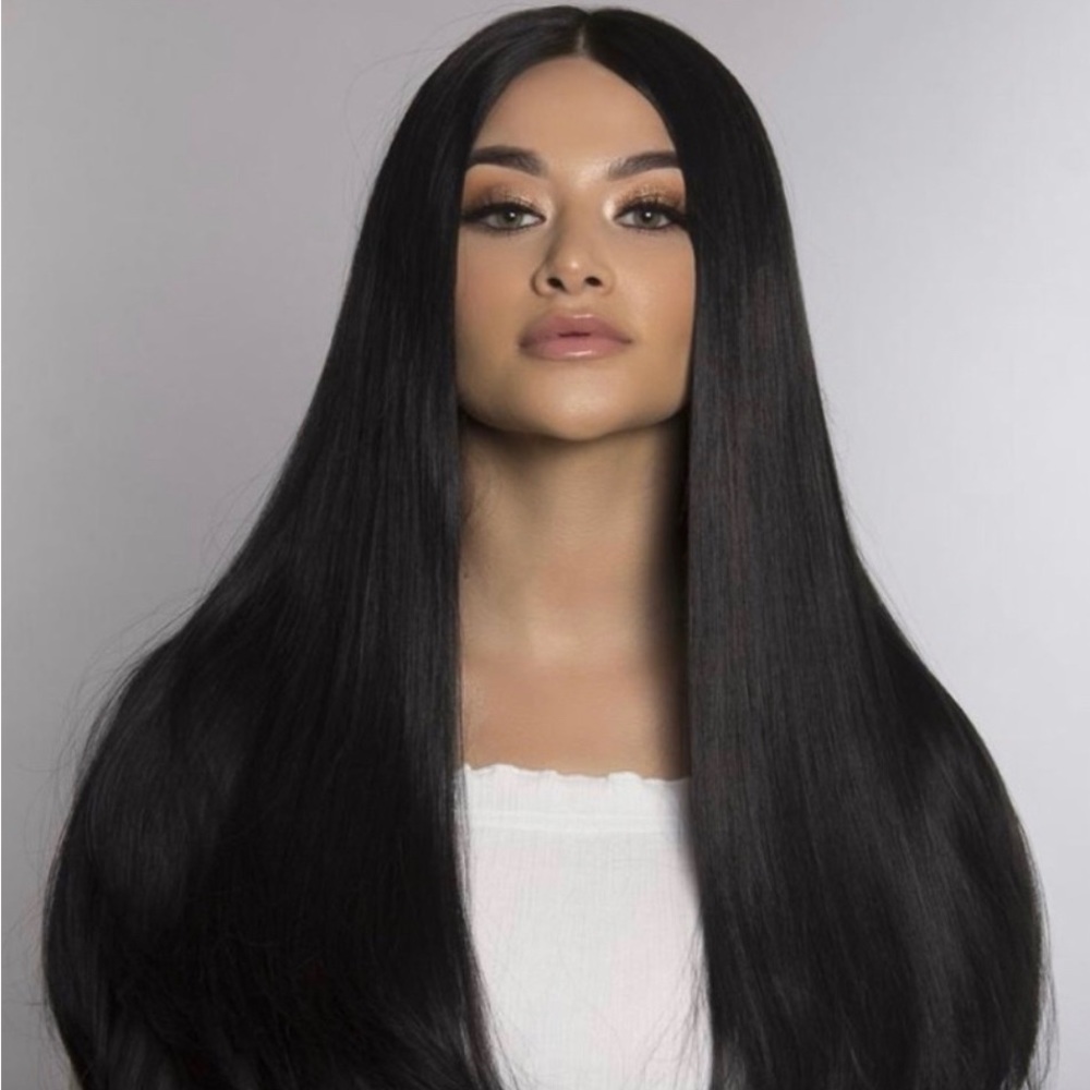 Bellamy Yazmin Wig 26" Brand New